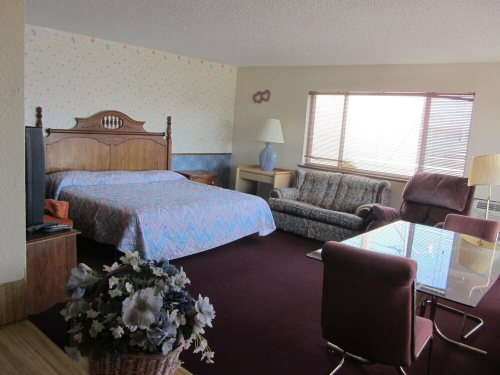 Фото Warrick Plaza Inn