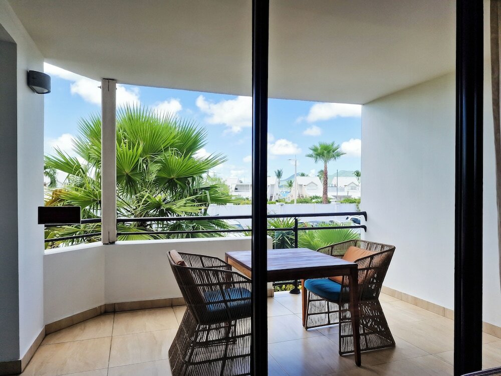 Фото Hommage Hotel & Residences