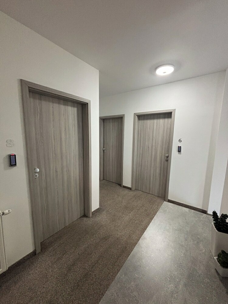 Фото Отель London Rooms Zagreb Airport