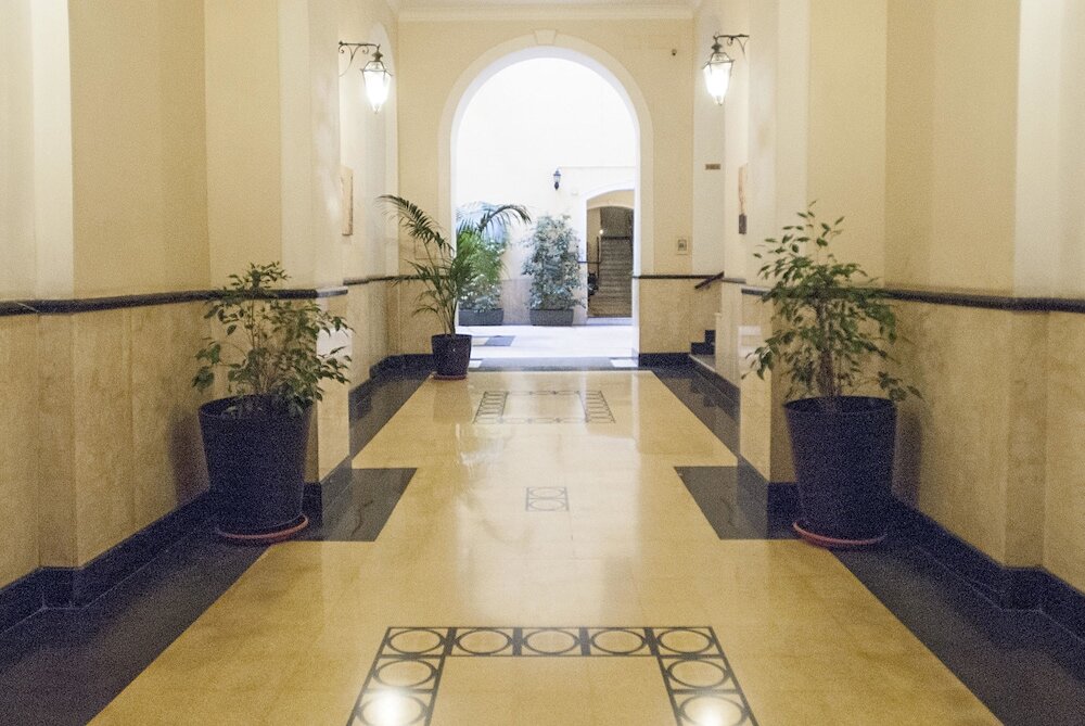 Фото Merulana Holidays