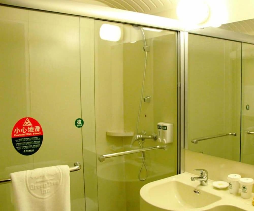 Фото Greentree Inn Beijing Yanqing Gaota Rd Express Hotel