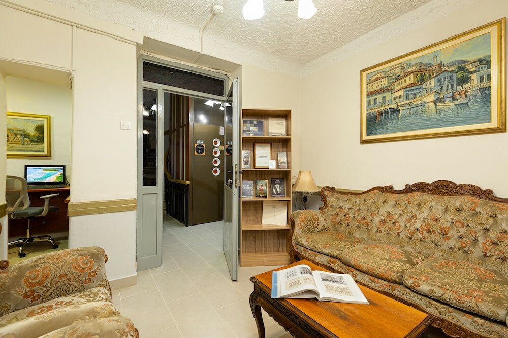 Фото Nea Metropolis Hotel