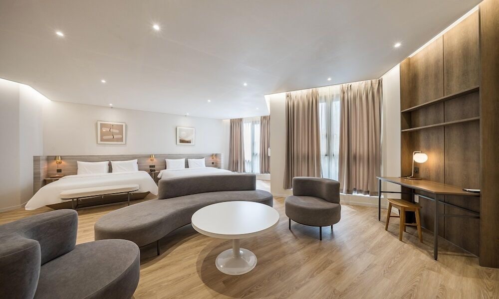 Фото Brown Dot Hotel Masan