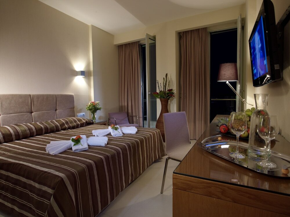 Фото El Greco Hotel