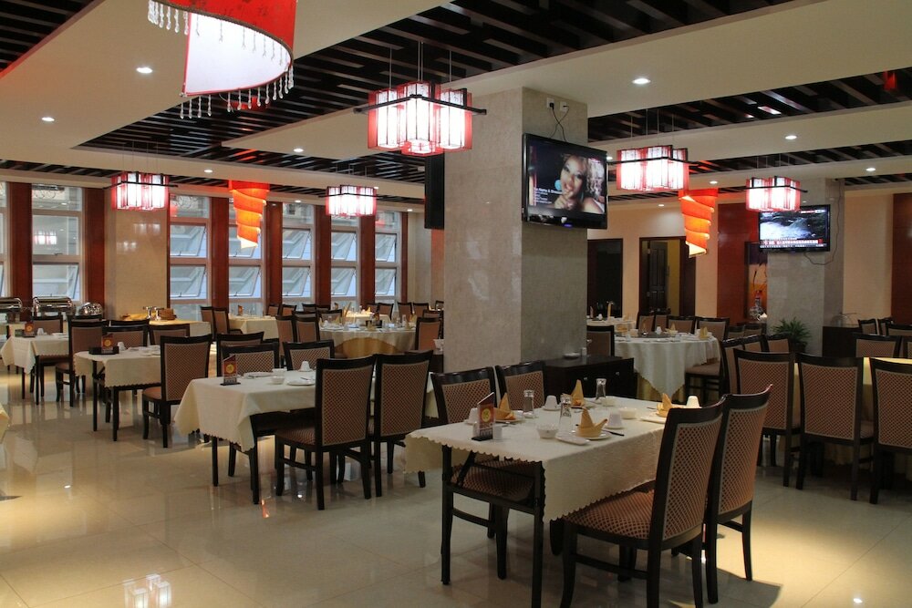 Фото Kololo Courts Hotel & Restaurant