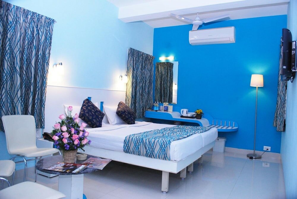 Фото Hotel Pandian