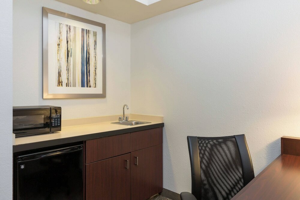 Фото Springhill Suites by Marriott Louisville Hurstbourne North