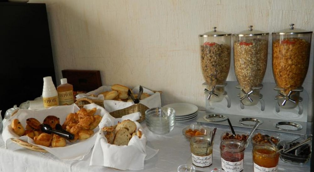 Фото Adonis Arc Hôtel Aix