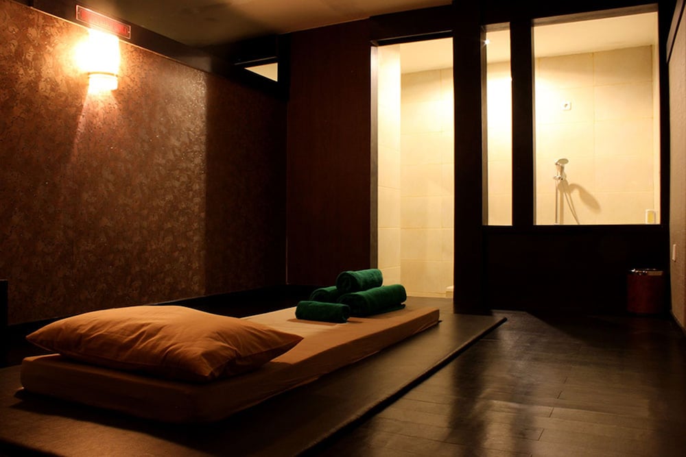 Фото Hotel Dafam Cilacap