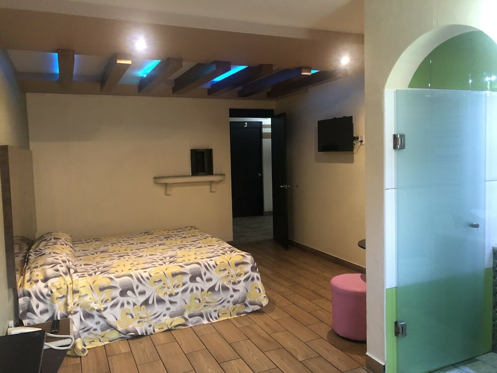 Фото Hotel & Villas 7