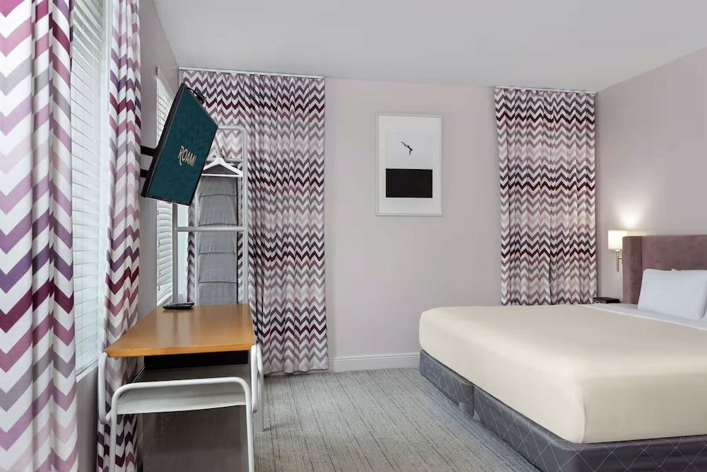 Фото The Astor by LuxUrban, Trademark Collection by Wyndham