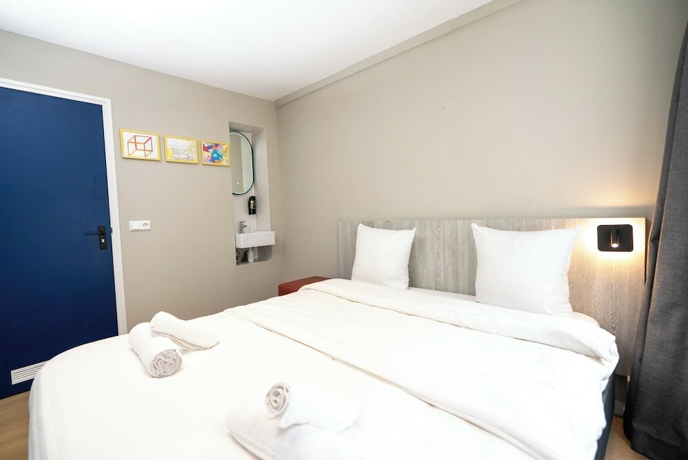 Фото Hotel Crown