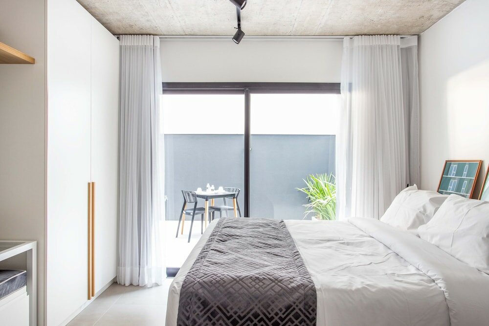 Фото Charlie Porto Alegre Praça 4