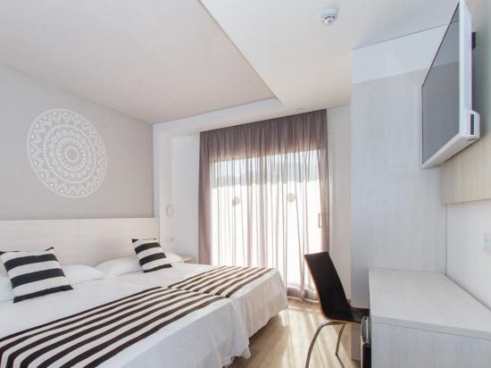 Фото Hotel Oasis Park Splash