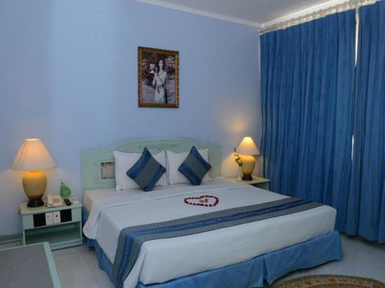 Фото Bat Dat Hotel