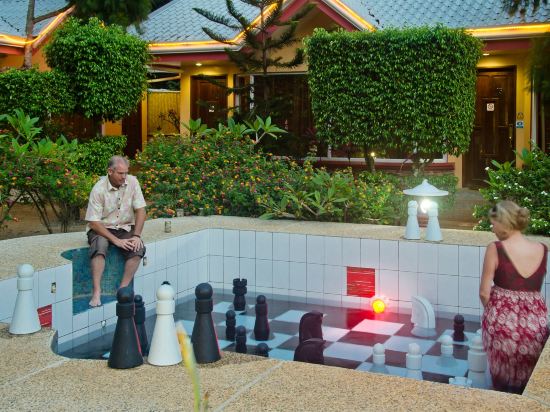 Фото Deep Forest Garden Hotel