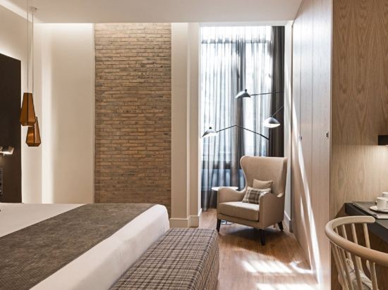 Фото Catalonia Gran Vía Madrid