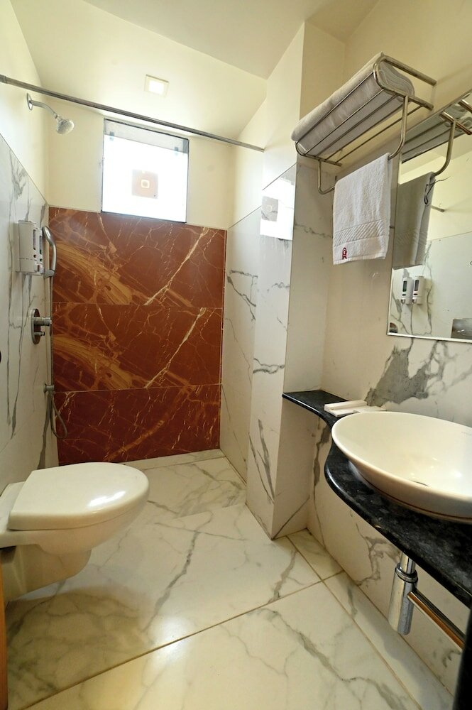 Фото Hotel Amrta