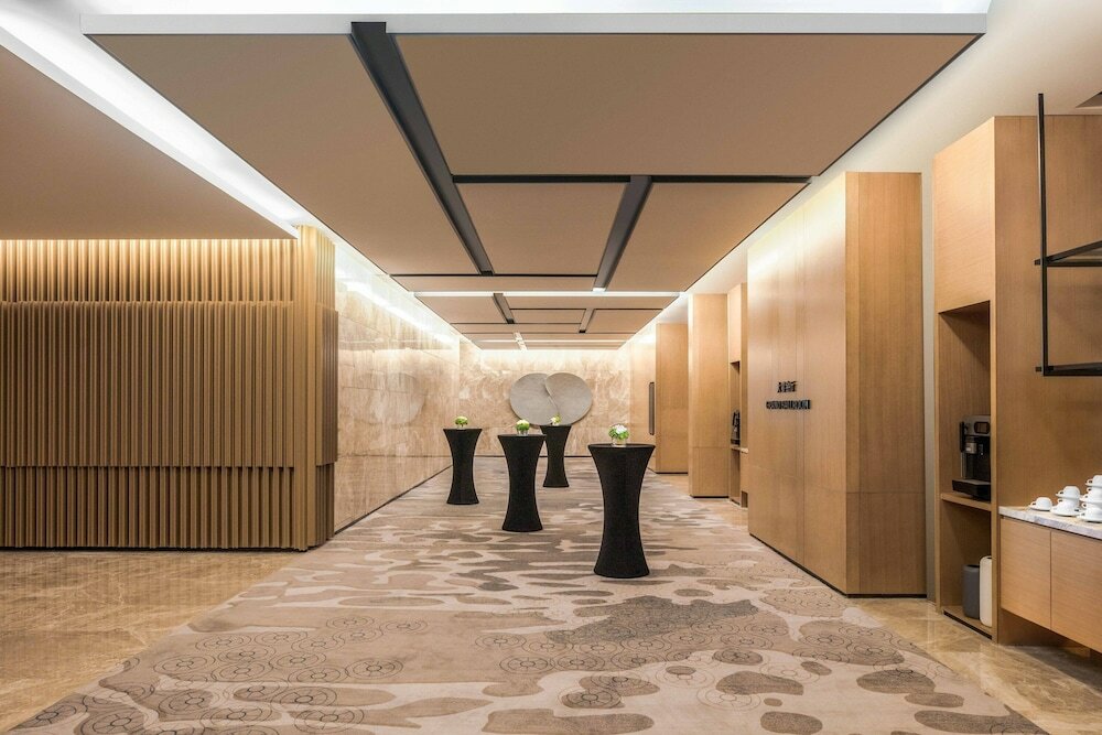 Фото Courtyard by Marriott Shenzhen Bao'an