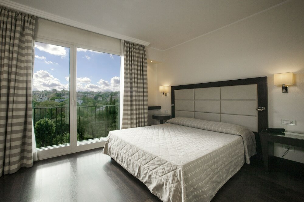 Фото Hotel Villa Maria Regina
