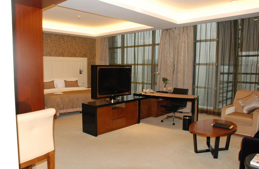Фото Haiwaihai Crown Hotel Hangzhou