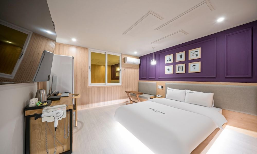 Фото Hotel Yeogiuhtte Gwangju Station