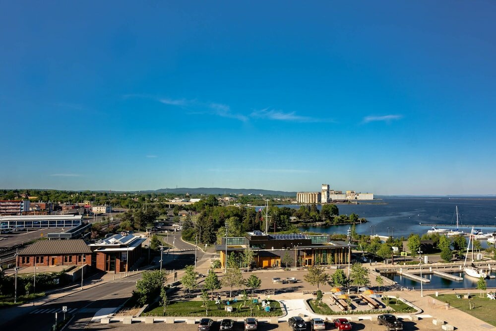 Фото Delta Hotels by Marriott Thunder Bay