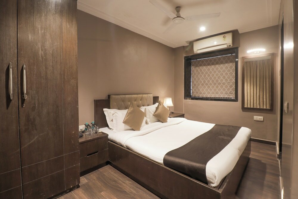 Фото Gulf Hotel Colaba