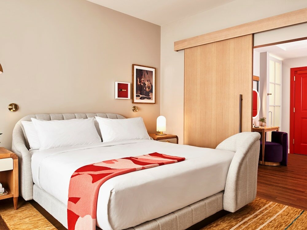 Фото Virgin Hotels Dallas