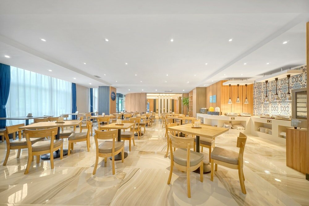 Фото Holiday Inn Express Harbin Songbei New District