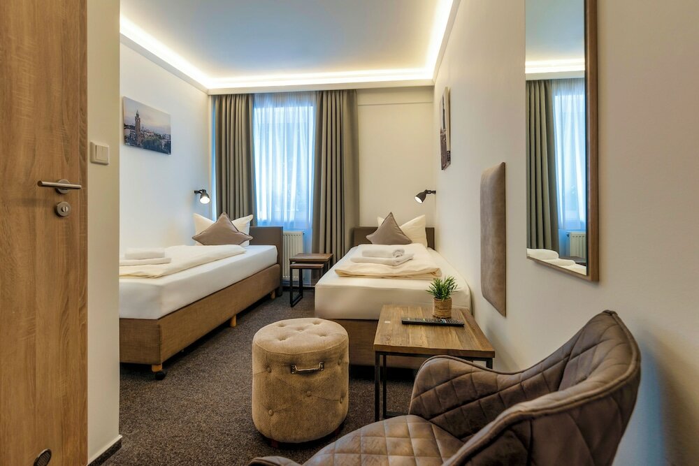 Фото Auto-Parkhotel