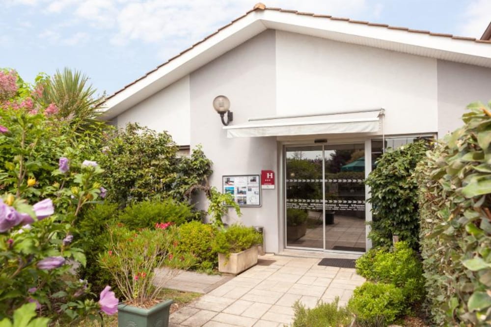 Фото The Originals City, Hôtel du Phare, Bordeaux Mérignac