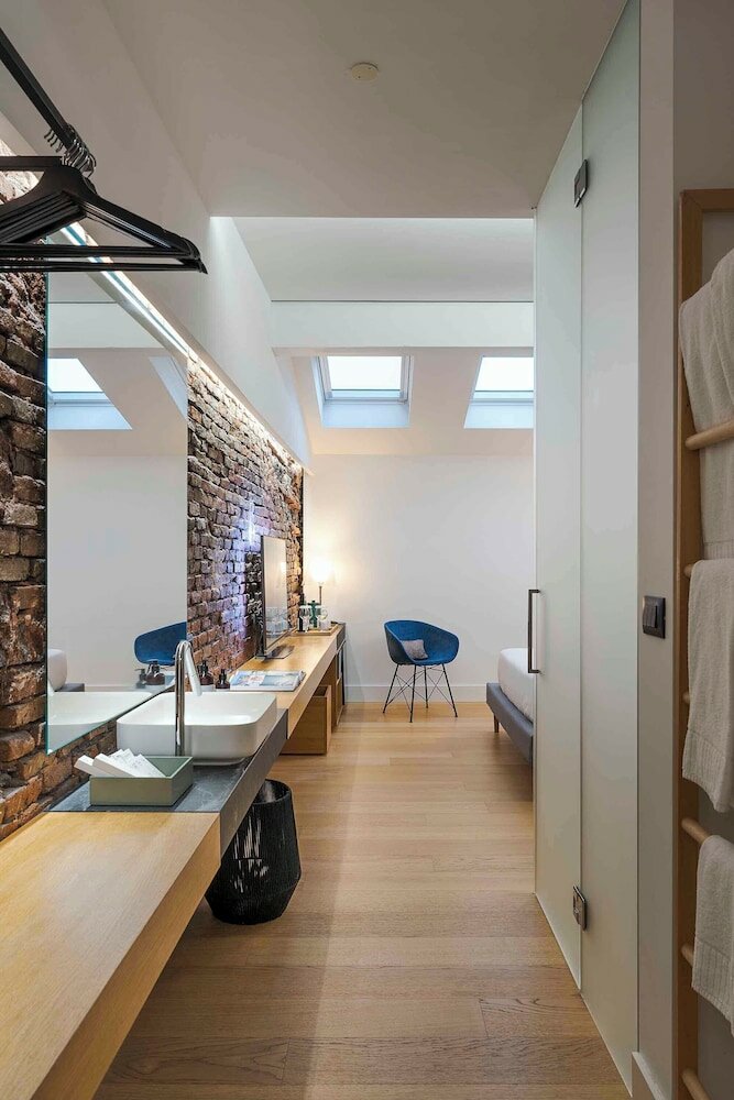 Фото Habitat Luxury Suites Accommodation