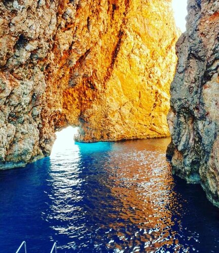 Внешний вид отеля Adrasan Ceneviz Hotel в Кумлудже, фото 5