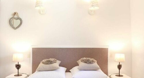 Гостиница Hôtel Le Martagon в Кастеллане