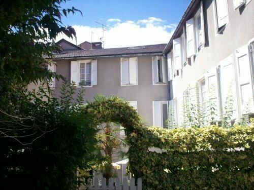 Гостиница Hôtel Confort в Фуа