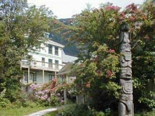 Гостиница Alaskas Capital Inn Bed & Breakfast в Джуно