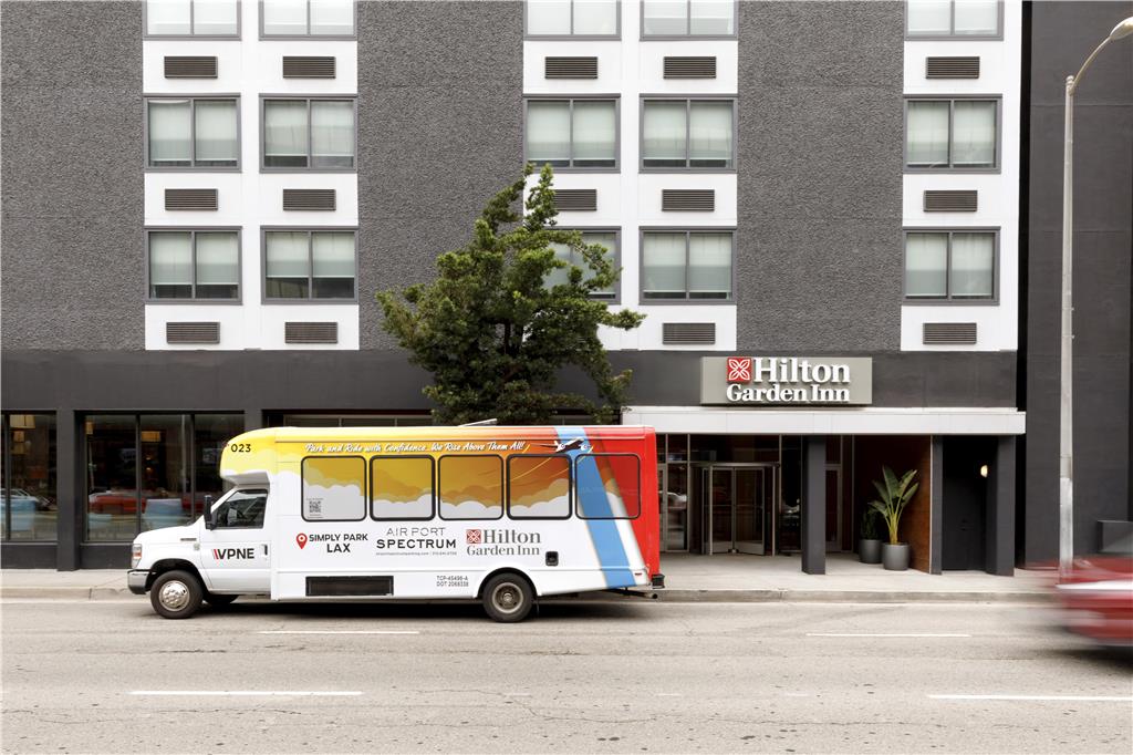 Фото Hilton Garden Inn LAX Los Angeles Airport