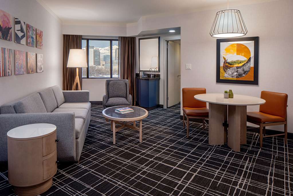 Фото DoubleTree Suites by Hilton Hotel Salt Lake City