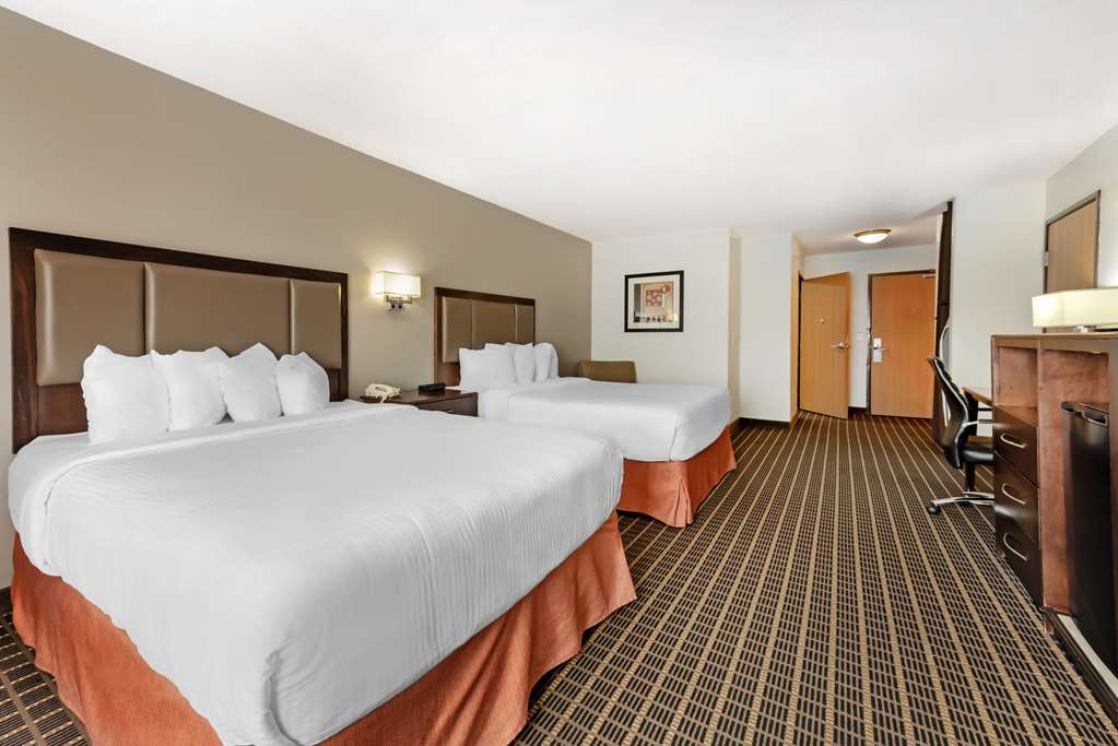 Фото Best Western Plus Eagleridge Inn & Suites