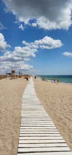 Lezbiyenlar bir-birining sutli kokraklarini sorishadi