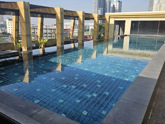 Фото Bella B All Suite Bangkok