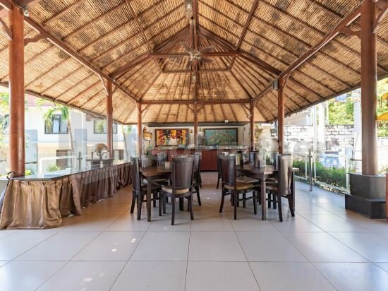 Фото Ozz Hotel Kuta