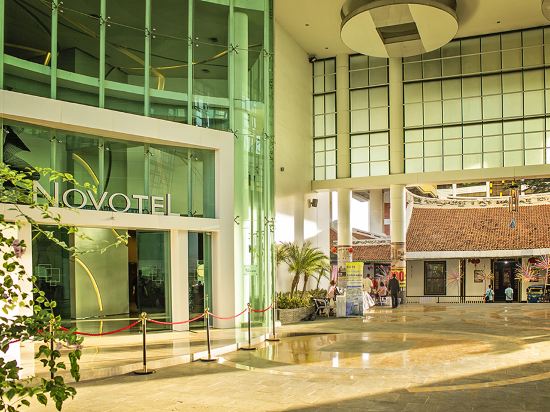 Фото Novotel Jakarta Gajah Mada