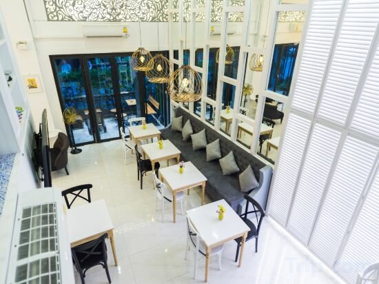 Фото White Ivory Bed & Breakfast