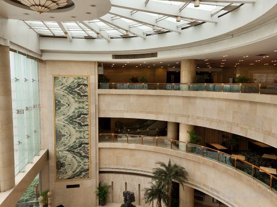 Фото Oriental Deluxe Hotel