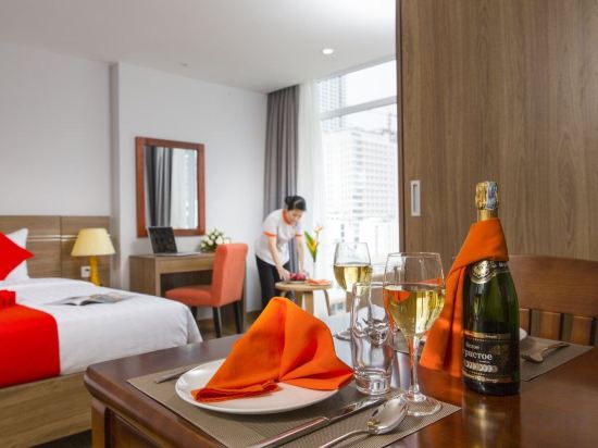 Фото Maple Leaf Hotel & Apartment