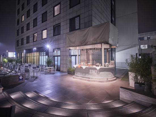 Фото IH Hotels Milano Lorenteggio