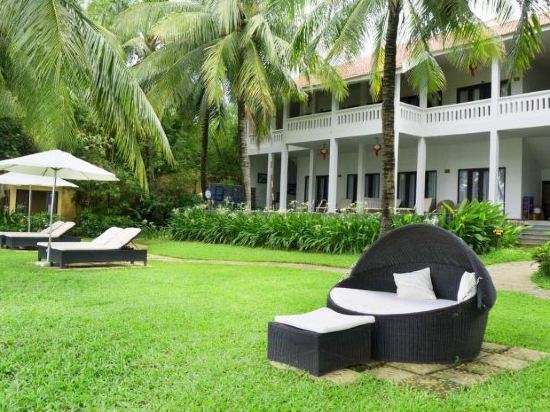 Фото Vinh Hung Riverside Resort & SPA