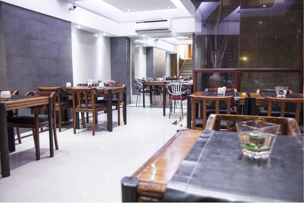 Фото Tritone Hotel